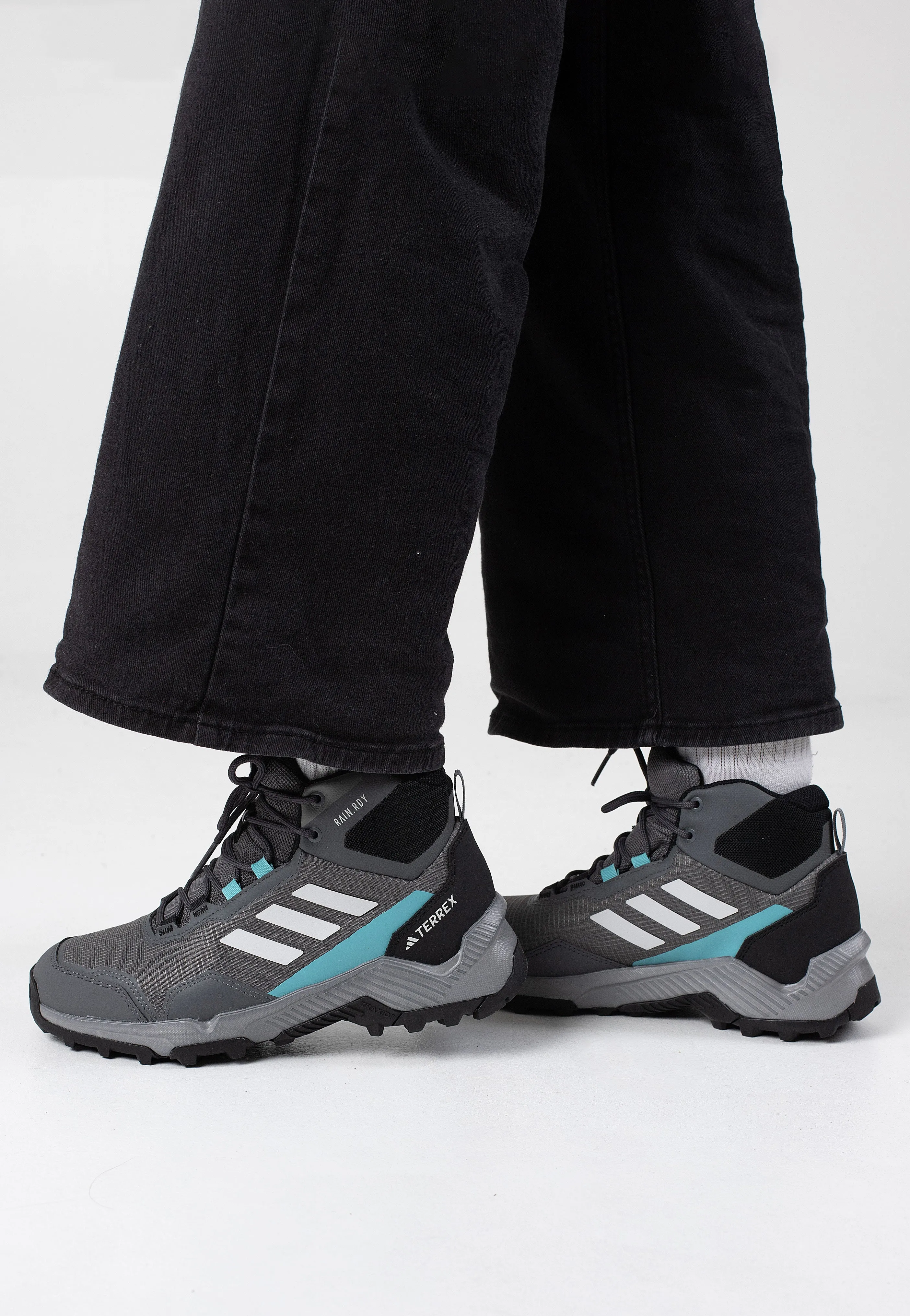 Adidas - Terrex Eastrail 2 M Grefiv/Dshgry/Cblack - Girl Shoes