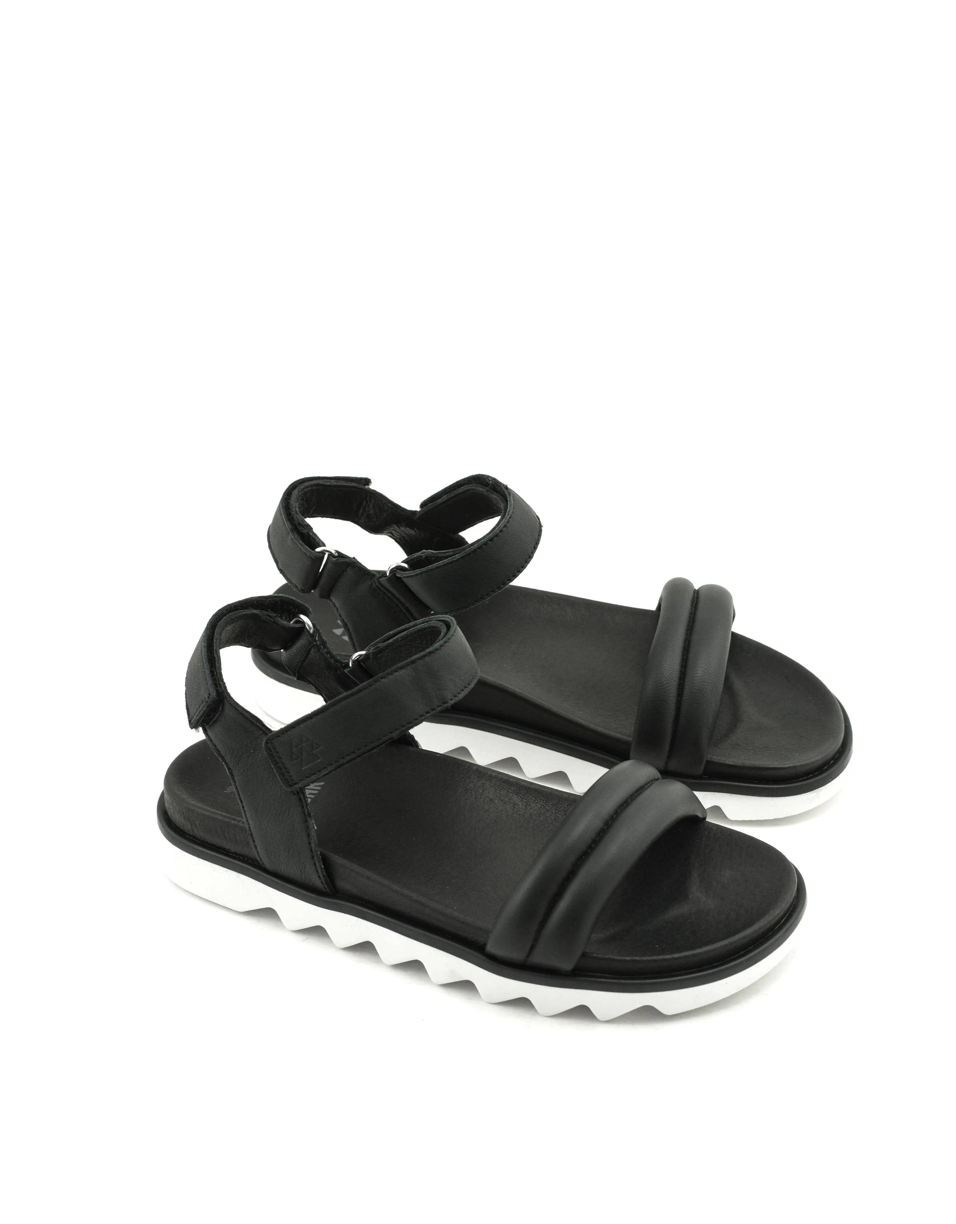 Cougar — Nolo Sandal - Black/White