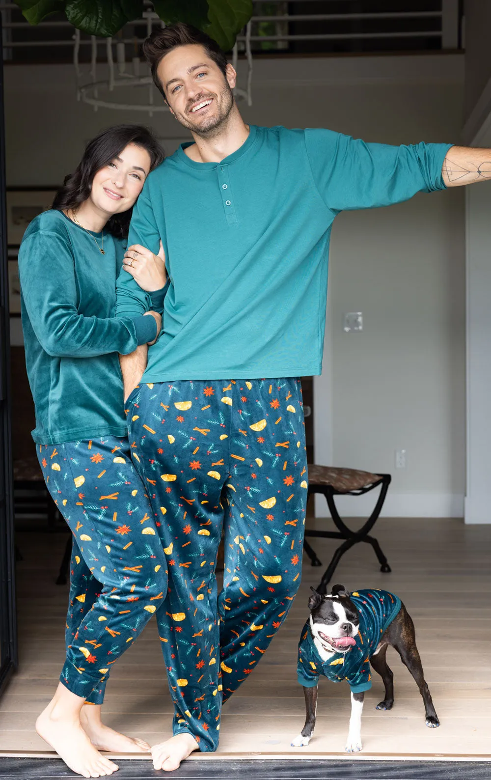 Holiday Garland Men’s Velour Pajamas - Family Set