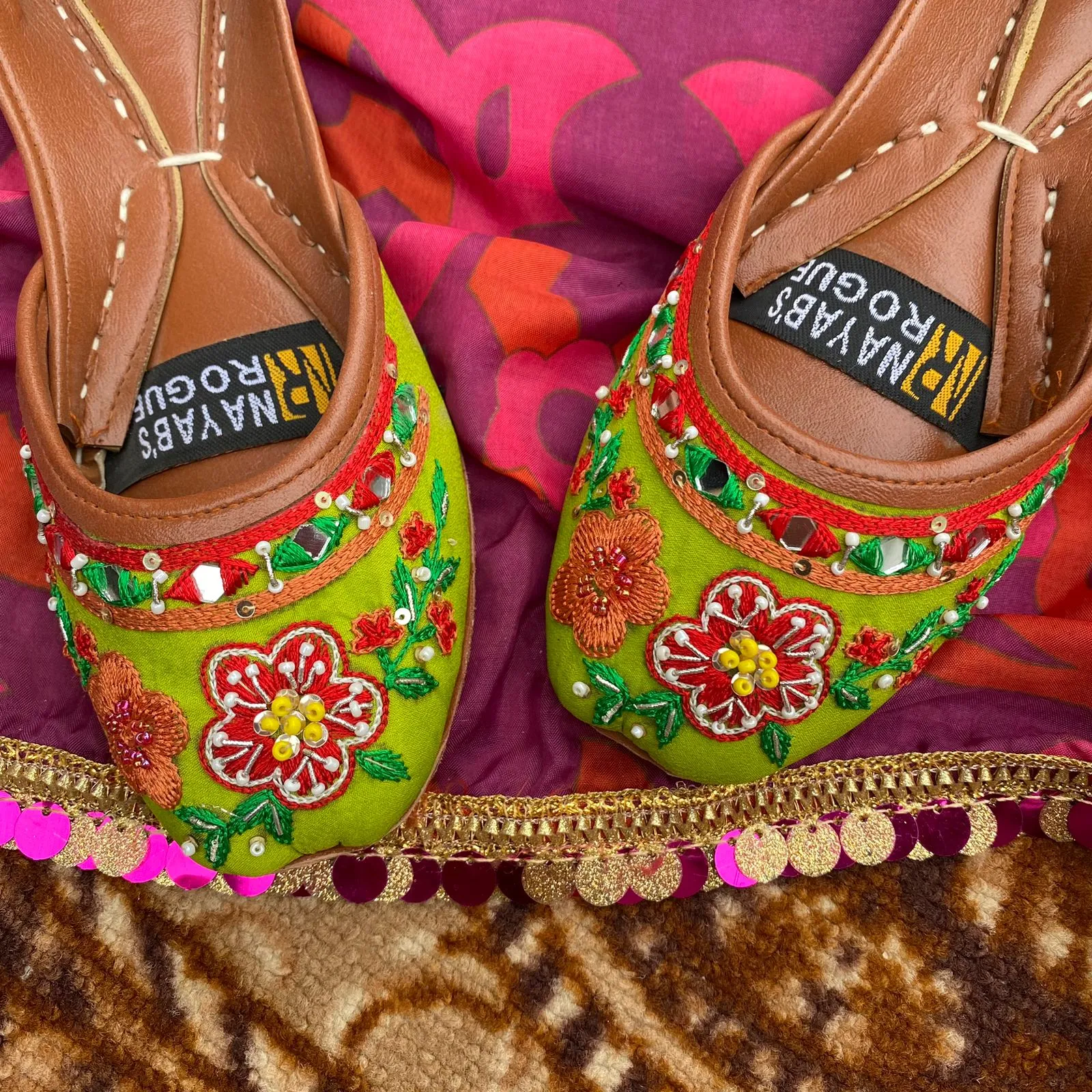 Luxury Khussa with Detailed Tread Work