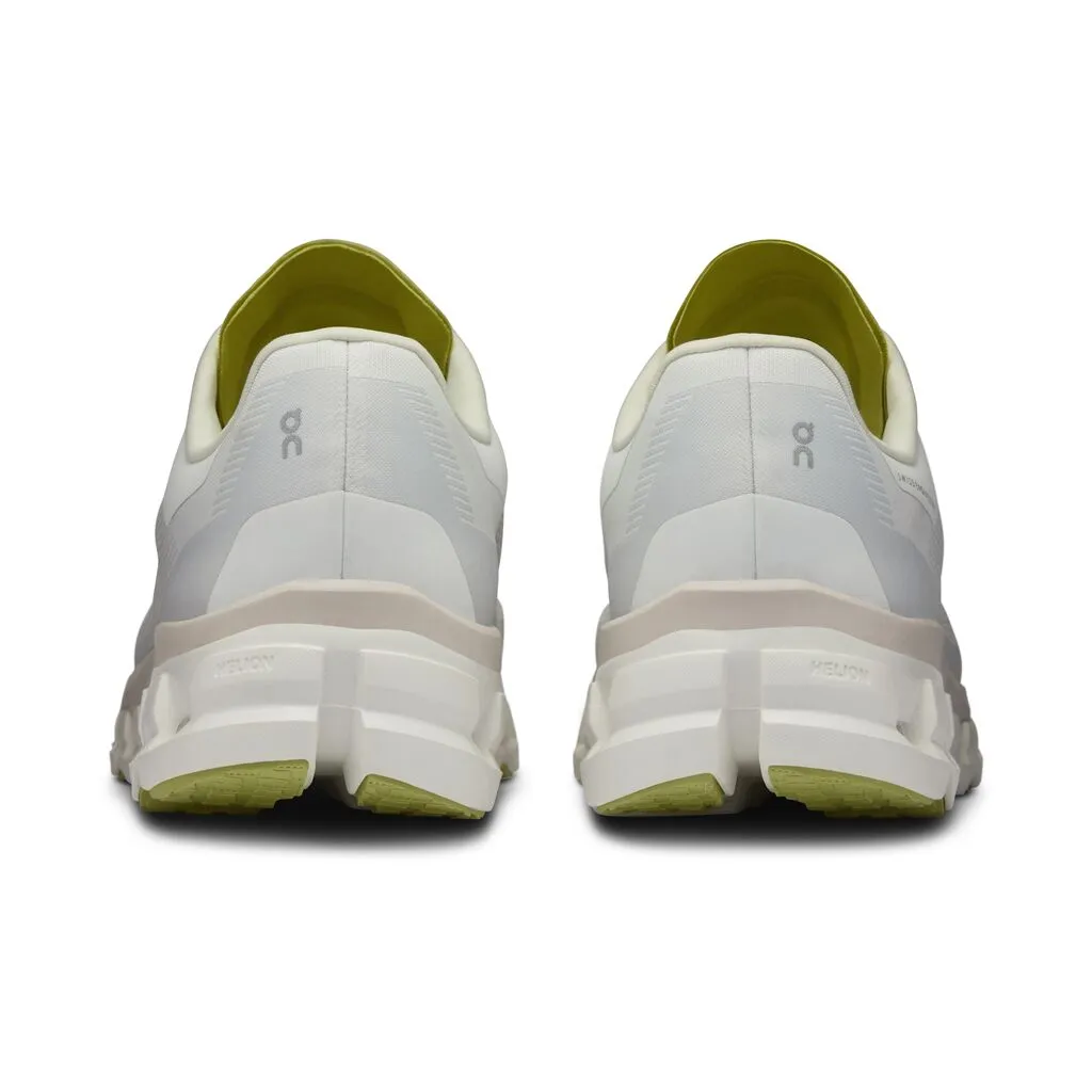 On Women's Cloudflow 4 Running Shoes White / Sand