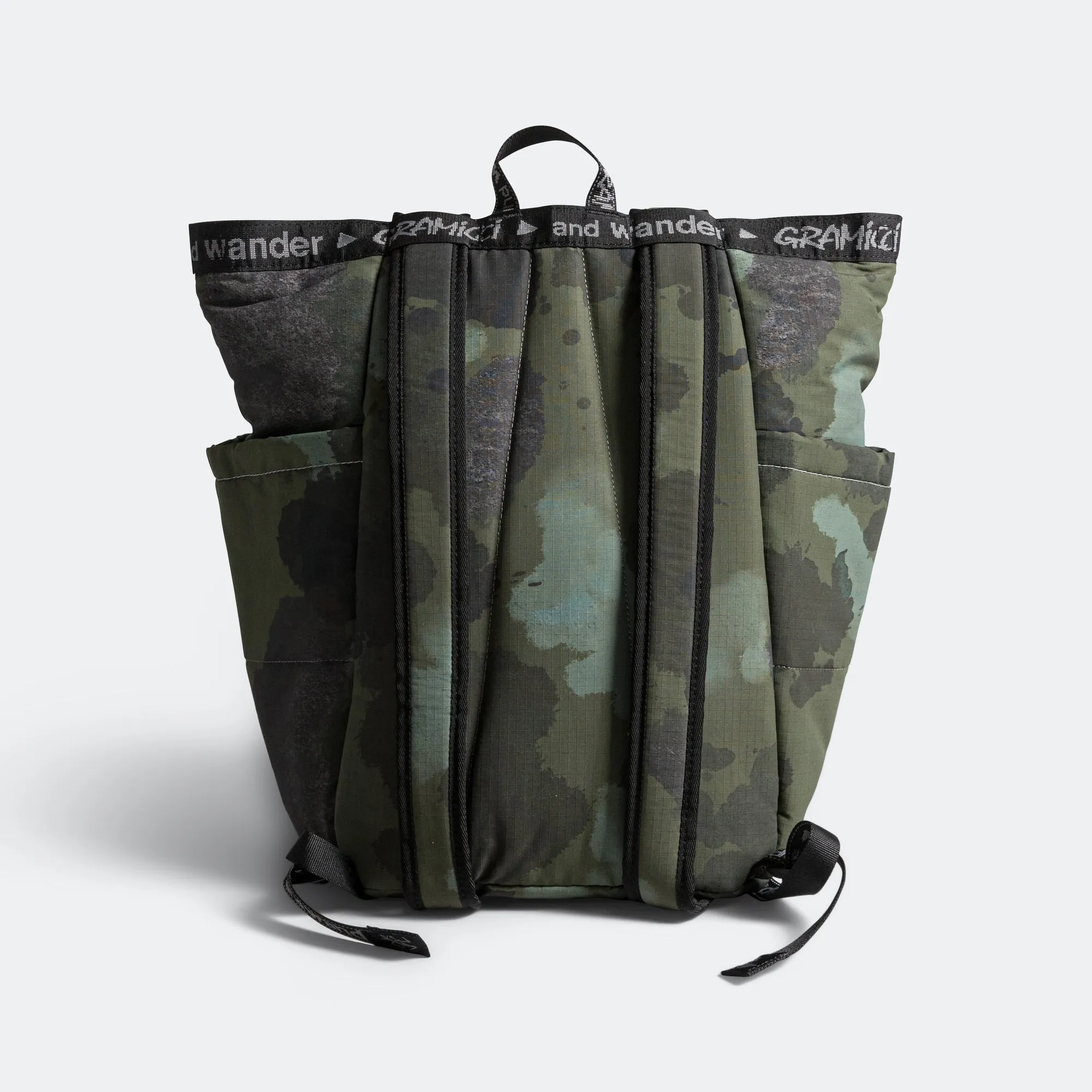 Padded 2WAY Pack x and wander - Multi